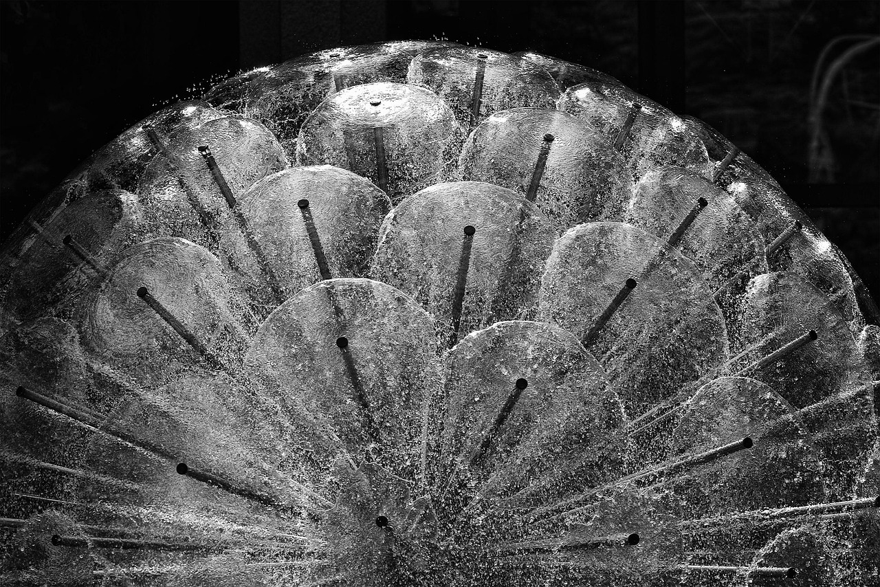 Water, fountain, nature — A Human-Centered Future