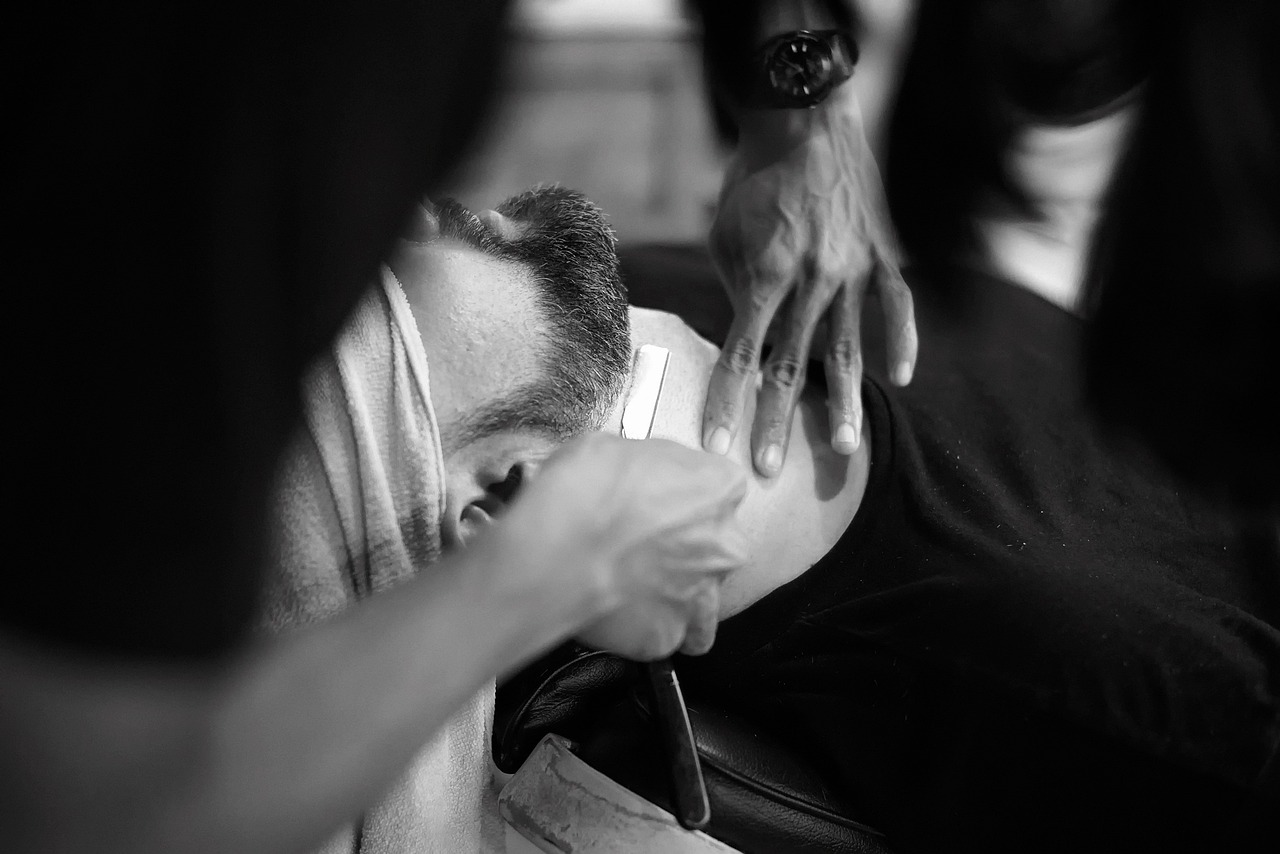 Barber, barbershop, shave — Music Lovers Wanted: Part-Time Karaoke Reporting Positions Open