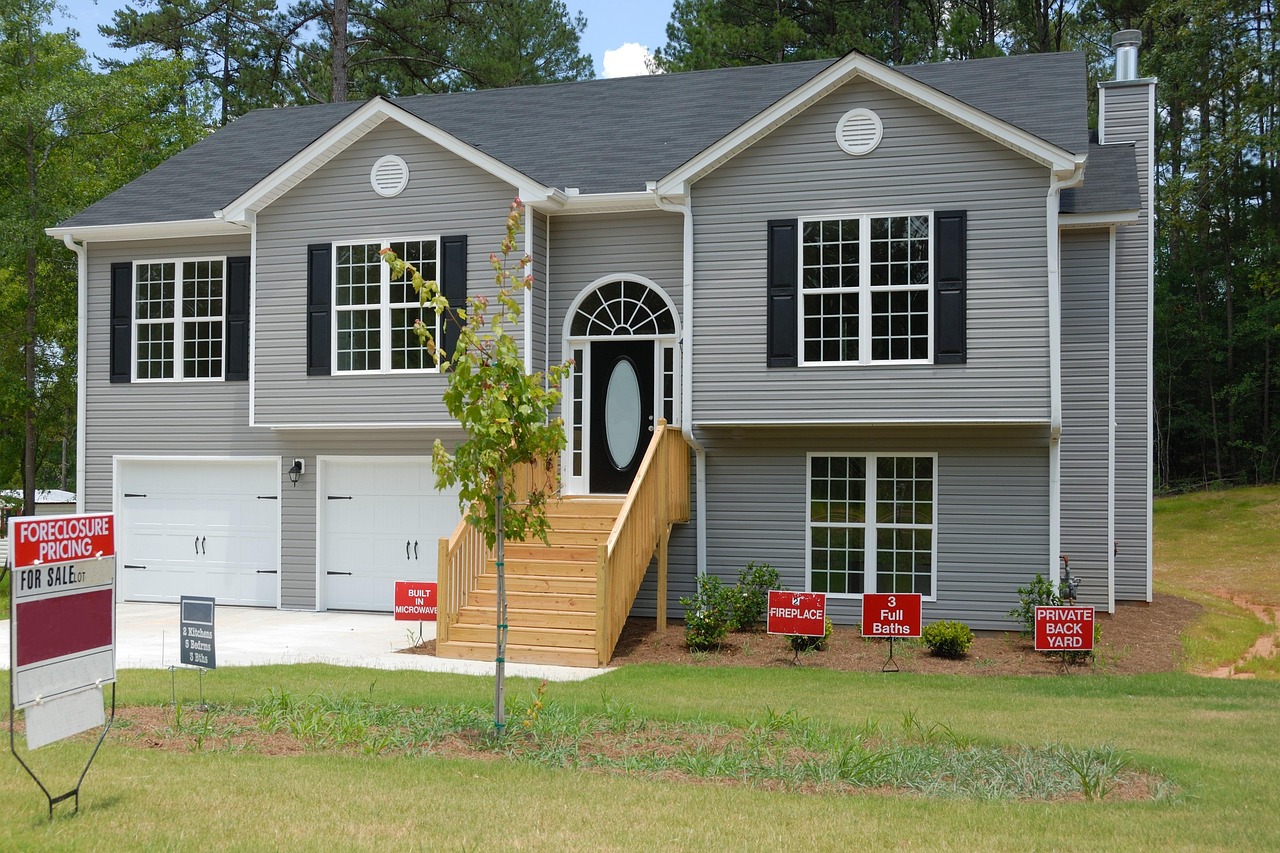 New home, for sale, house — Skirting Boards: Styles, Materials, and Installation Tips